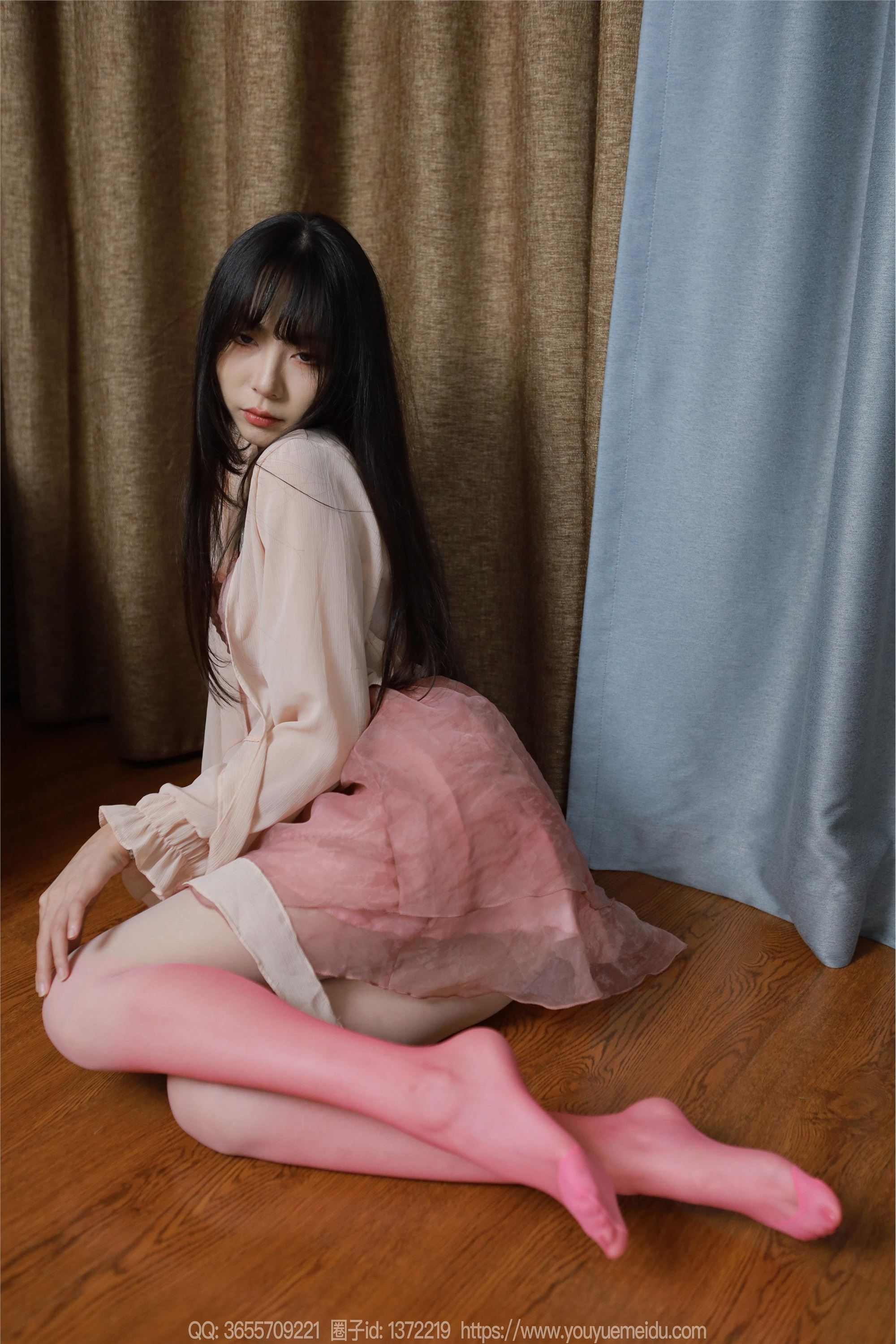 IESS异思趣向  2024.08.04 丝享家 1811 团团《粉白渐变（上）》